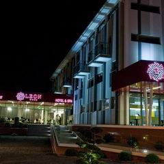 Accommodation Hotel Leon 