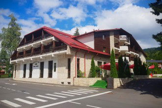 Vizitează Hotel Poiana Ursului Brașov Cazare Hotel Poiana Ursului Brașov