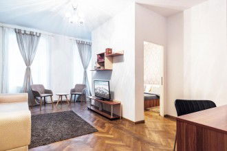 Cazare SUNNY OLD TOWN APARTMENT Brașov Vedere de ansamblu SUNNY OLD TOWN APARTMENT Brașov