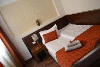 Cazare PHOENICIA COMFORT HOTEL București Cazare PHOENICIA COMFORT HOTEL București