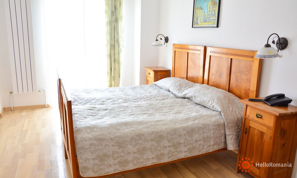 Image Complex Senator 