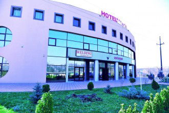 Vizitează Hotel Arta Imagine Hotel Arta
