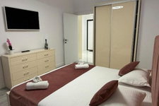 Mav D8 Beach Apartments