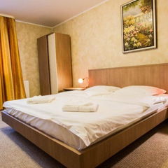 Cazare Complex Turistic Max International Rasnov  Galerie Complex Turistic Max International Rasnov
