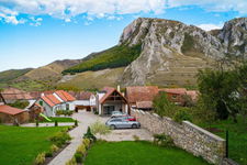 Casa Botar Casa Botar