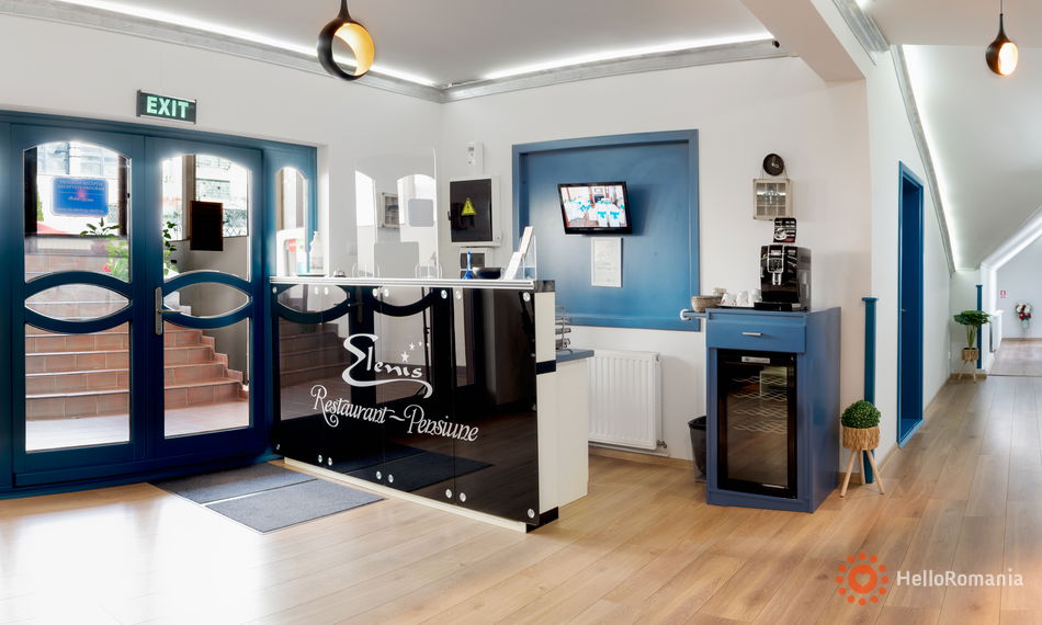 Imagine Hermitage by elenis 