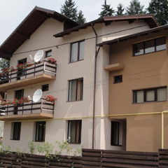 Camere Pensiunea Roua Sinaia Foto Pensiunea Roua Sinaia