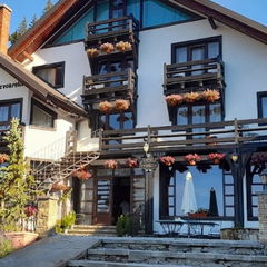 Camere Poiana Izvoarelor  Foto Poiana Izvoarelor